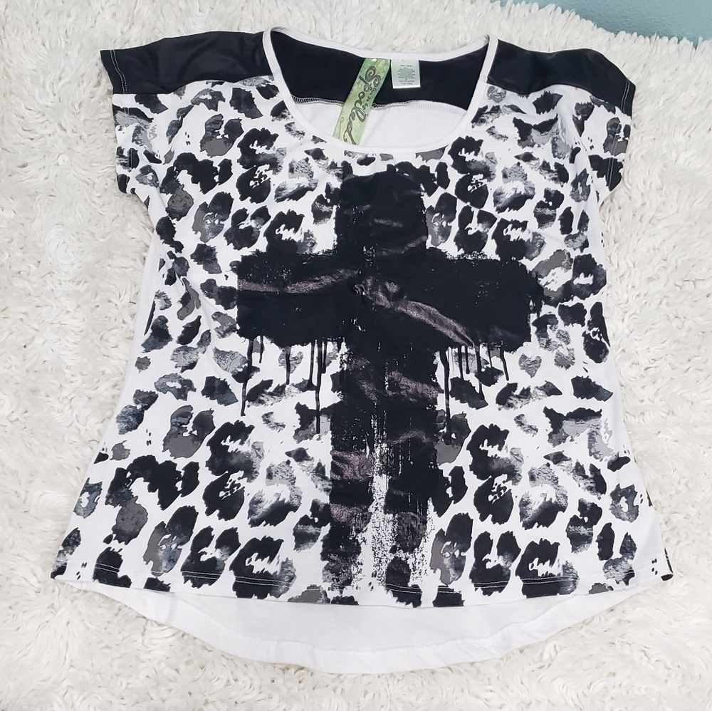 Girls Rock and Roll Tee Shirt, Size M